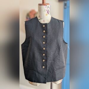 Valerie Stevens elegant Black Linen Button-Up Vest